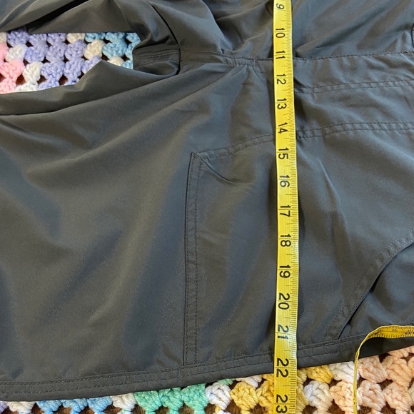 Nwot womens 14 Columbia convertible Dark Gray Cargo Pants shorts camping hiking - Picture 11 of 14